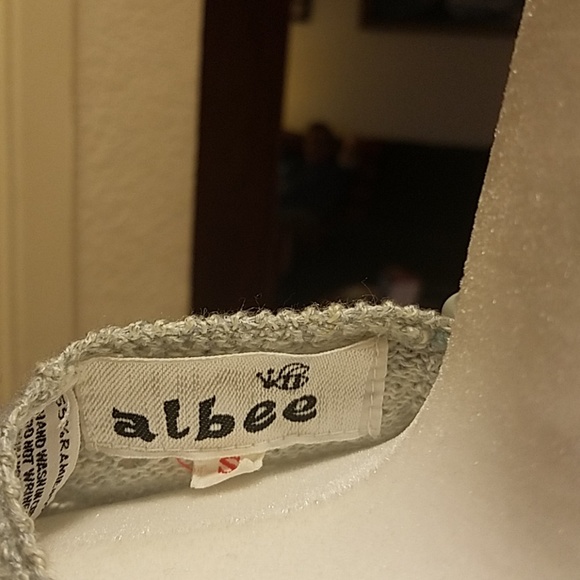 Sweater - Picture 3 of 4